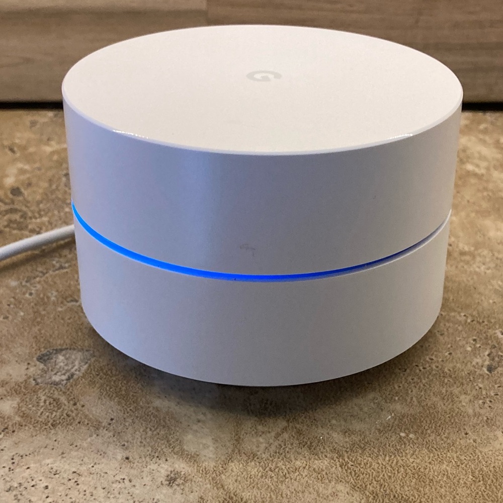 OEM White Google Wi-Fi Whole Home Wireless Router AC-1304 Powers On